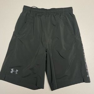Under Armour Olive Green Hydro Armour Heat Gear Performance Shorts-Size Medium